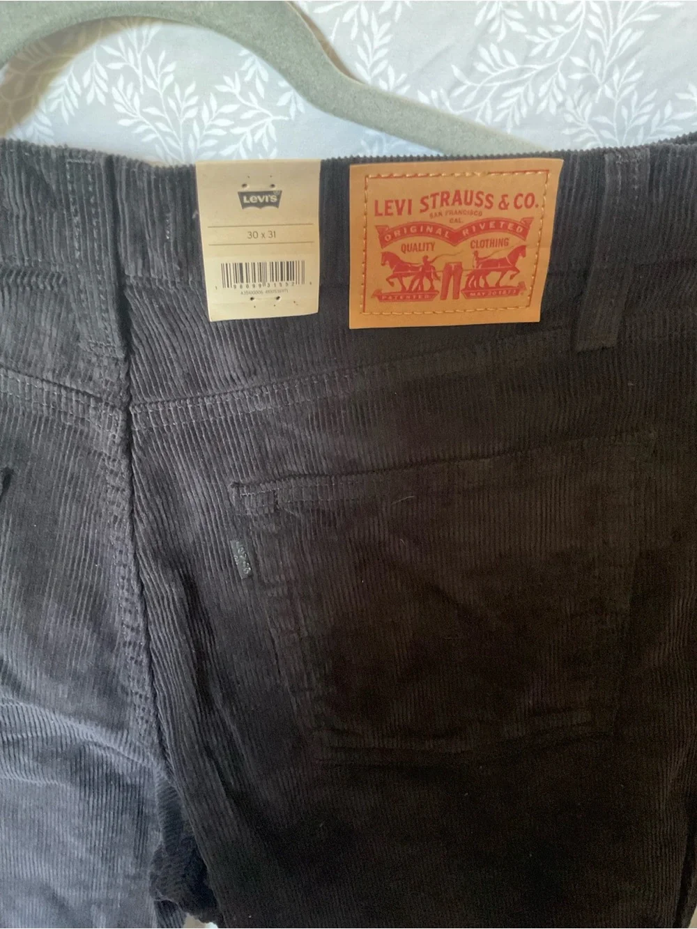 Levi's Men's Black Corduroy Slim Straight Jeans
